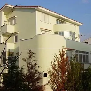 apartments-luka-baska.primorje-gorskikotar.com/