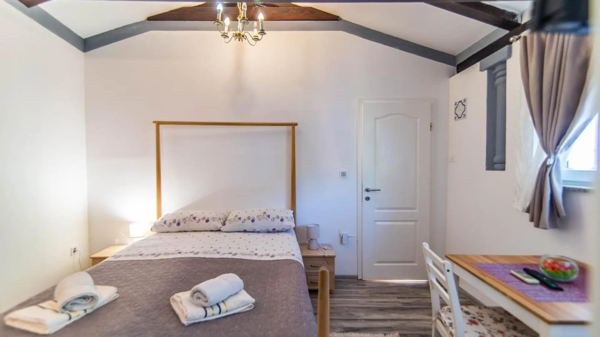Giovanna Boutique Rooms & Pool Пула 0*,