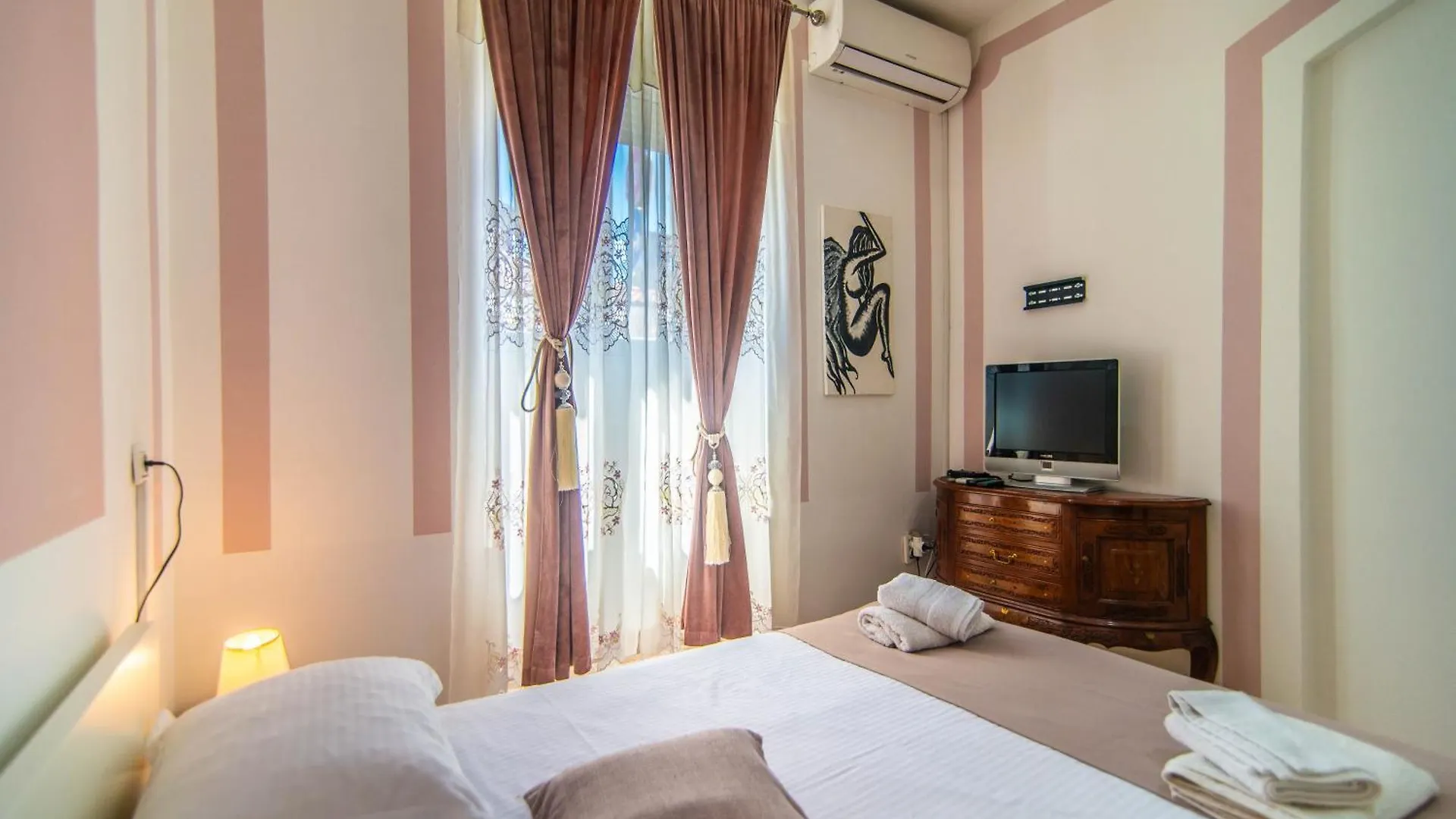 Giovanna Boutique Rooms & Pool Пула 0*,  Хорватия