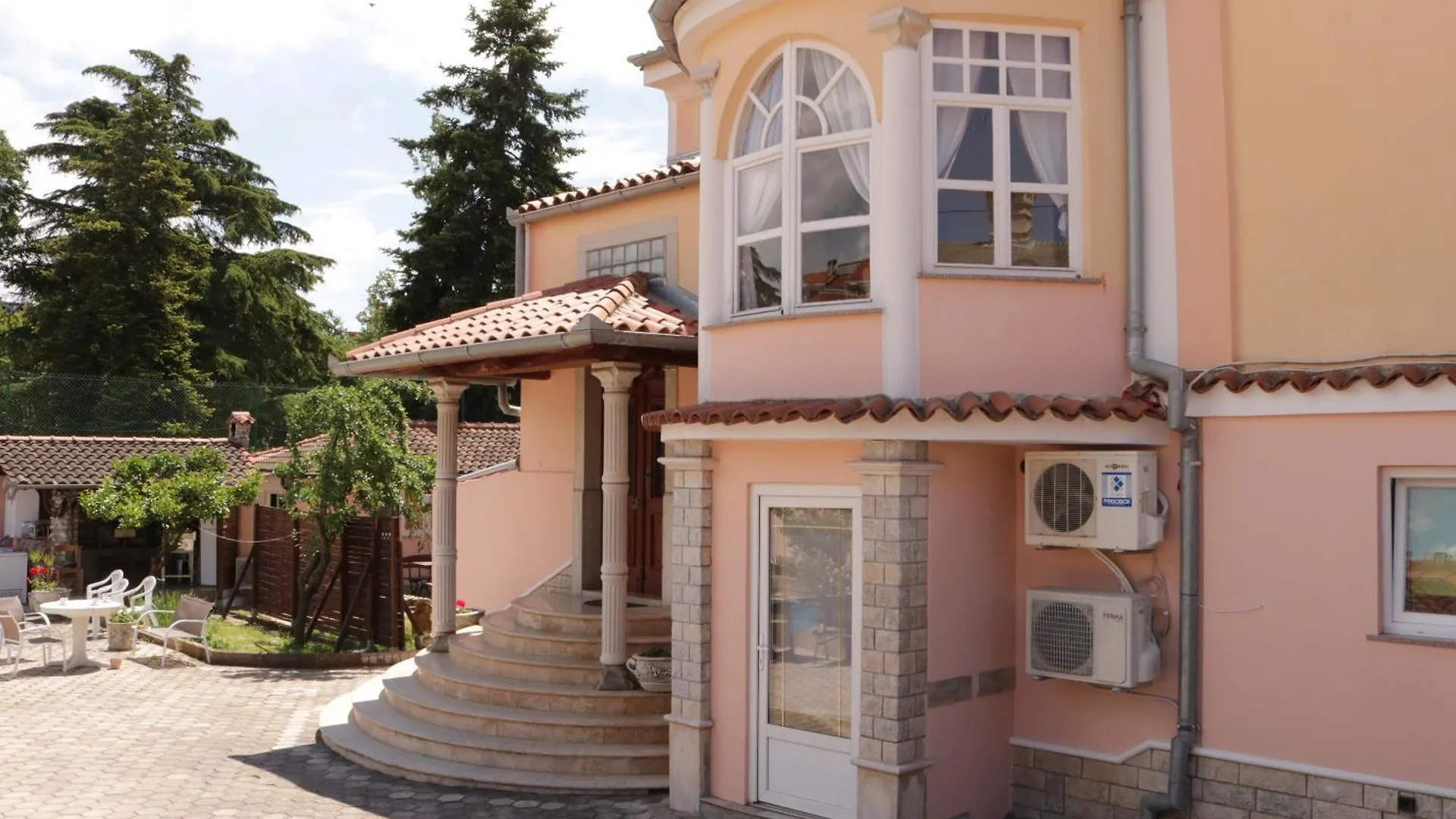 Гостевой дом Giovanna Boutique Rooms & Pool Пула